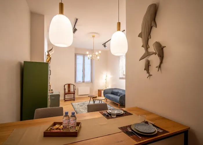 דירה Oiqia • *